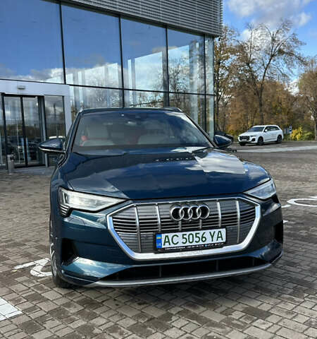 Ауді E-Tron 2020 у Володимир-Волинський на Automoto.ua Синій Ауді E-Tron, об'ємом двигуна 0 л та пробігом 220 тис. км за 25000 $, фото 10 на Automoto.ua