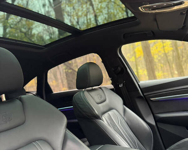 Синий Ауди E-Tron, объемом двигателя 0 л и пробегом 113 тыс. км за 32500 $, фото 26 на Automoto.ua