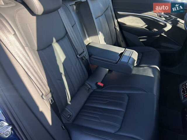 Синий Ауди E-Tron, объемом двигателя 0 л и пробегом 40 тыс. км за 36514 $, фото 49 на Automoto.ua