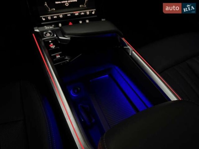 Синий Ауди E-Tron, объемом двигателя 0 л и пробегом 100 тыс. км за 29300 $, фото 20 на Automoto.ua