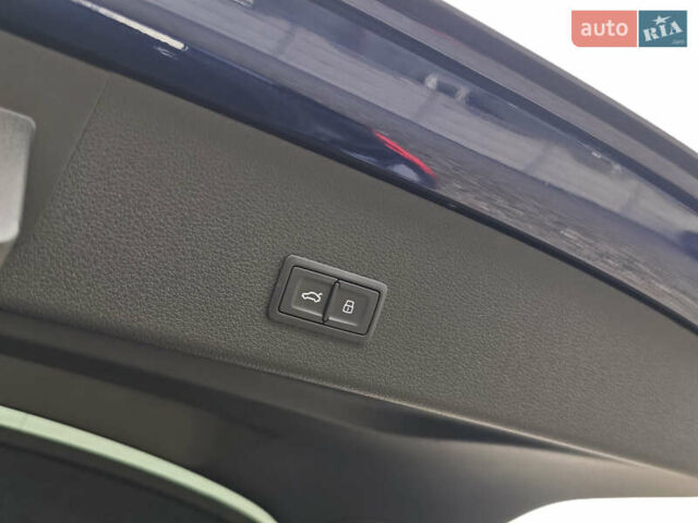 Синий Ауди E-Tron, объемом двигателя 0 л и пробегом 95 тыс. км за 34999 $, фото 71 на Automoto.ua