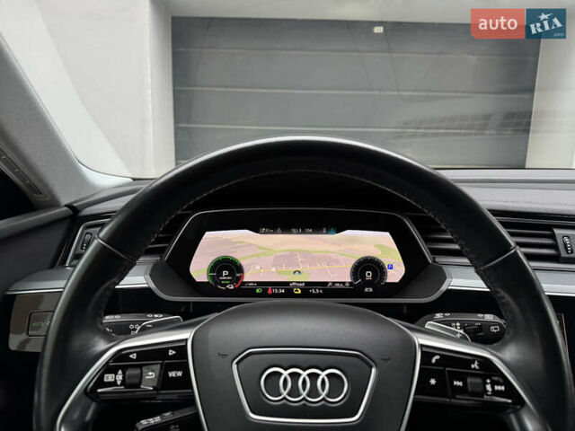 Синій Ауді E-Tron, об'ємом двигуна 0 л та пробігом 140 тис. км за 20900 $, фото 56 на Automoto.ua