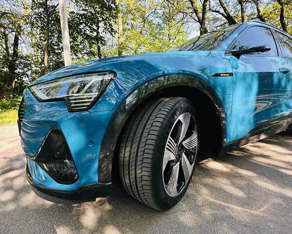 Синий Ауди E-Tron, объемом двигателя 0 л и пробегом 11 тыс. км за 48000 $, фото 40 на Automoto.ua