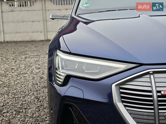 Синий Ауди E-Tron, объемом двигателя 0 л и пробегом 95 тыс. км за 34999 $, фото 14 на Automoto.ua