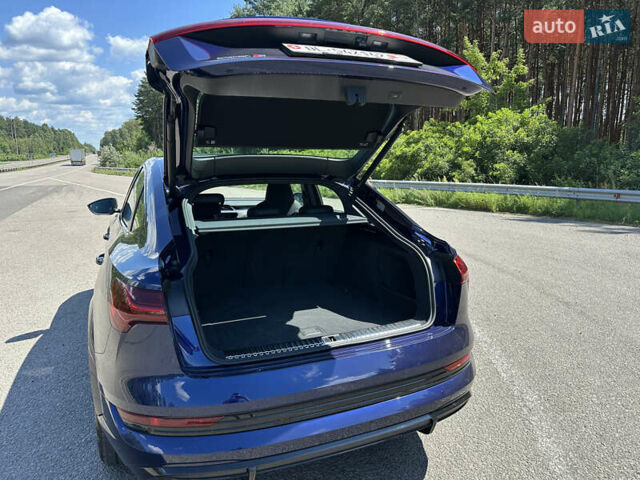 Синий Ауди E-Tron, объемом двигателя 0 л и пробегом 58 тыс. км за 43999 $, фото 68 на Automoto.ua