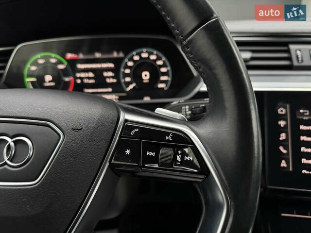 Синій Ауді E-Tron, об'ємом двигуна 0 л та пробігом 140 тис. км за 20900 $, фото 53 на Automoto.ua