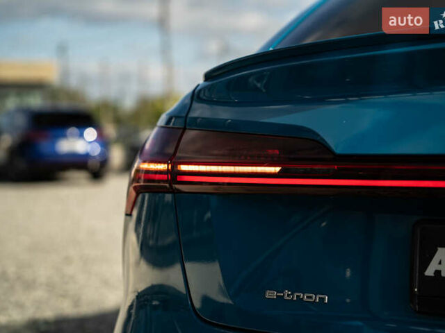 Ауди E-Tron 2020 в Черновцах на Automoto.ua Синий Ауди E-Tron, объемом двигателя 0 л и пробегом 80 тыс. км за 37500 $, фото 7 на Automoto.ua