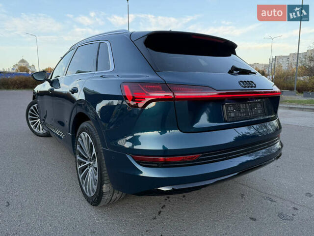 Синій Ауді E-Tron, об'ємом двигуна 0 л та пробігом 170 тис. км за 26499 $, фото 24 на Automoto.ua