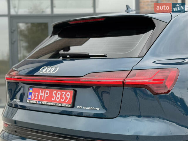 Синий Ауди E-Tron, объемом двигателя 0 л и пробегом 96 тыс. км за 25999 $, фото 25 на Automoto.ua