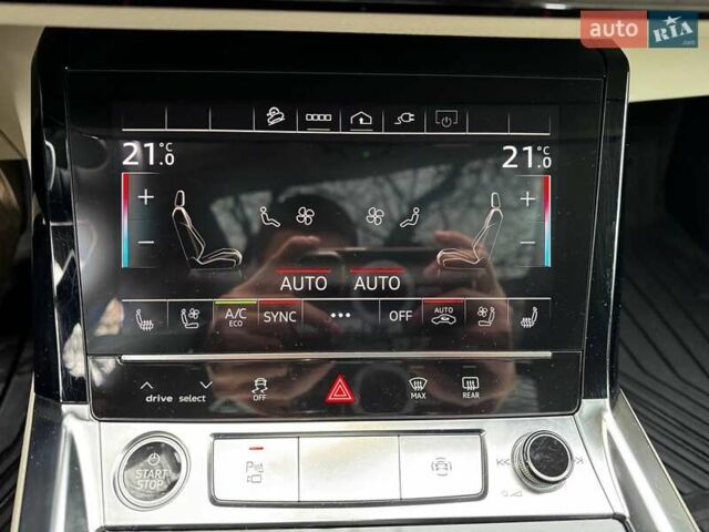 Синий Ауди E-Tron, объемом двигателя 0 л и пробегом 104 тыс. км за 33490 $, фото 27 на Automoto.ua