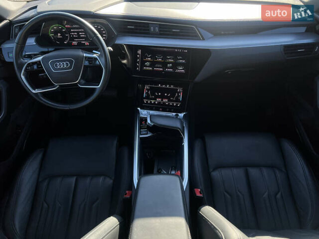 Синий Ауди E-Tron, объемом двигателя 0 л и пробегом 40 тыс. км за 36514 $, фото 61 на Automoto.ua