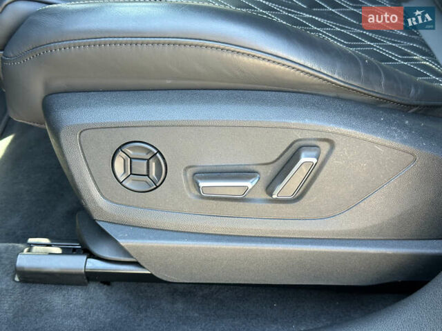 Синий Ауди E-Tron, объемом двигателя 0 л и пробегом 58 тыс. км за 43999 $, фото 61 на Automoto.ua