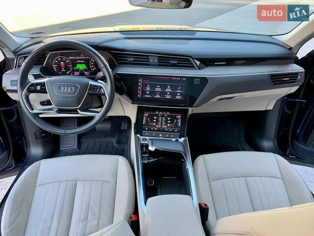 Синий Ауди E-Tron, объемом двигателя 0 л и пробегом 55 тыс. км за 37500 $, фото 26 на Automoto.ua