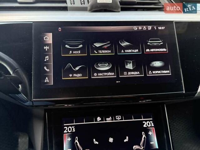 Синий Ауди E-Tron, объемом двигателя 0 л и пробегом 53 тыс. км за 33700 $, фото 34 на Automoto.ua