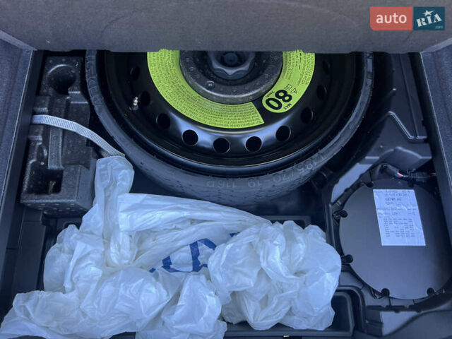 Синий Ауди E-Tron, объемом двигателя 0 л и пробегом 40 тыс. км за 36514 $, фото 46 на Automoto.ua