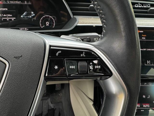 Синий Ауди E-Tron, объемом двигателя 0 л и пробегом 104 тыс. км за 33490 $, фото 22 на Automoto.ua