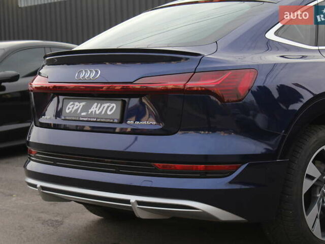 Синий Ауди E-Tron, объемом двигателя 0 л и пробегом 70 тыс. км за 34700 $, фото 15 на Automoto.ua