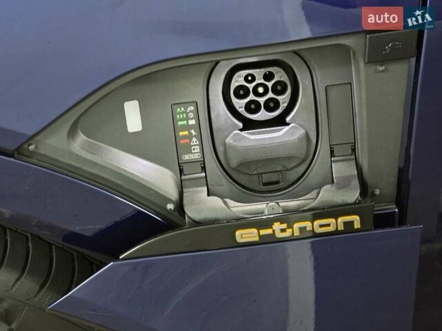 Синий Ауди E-Tron, объемом двигателя 0 л и пробегом 43 тыс. км за 39500 $, фото 88 на Automoto.ua