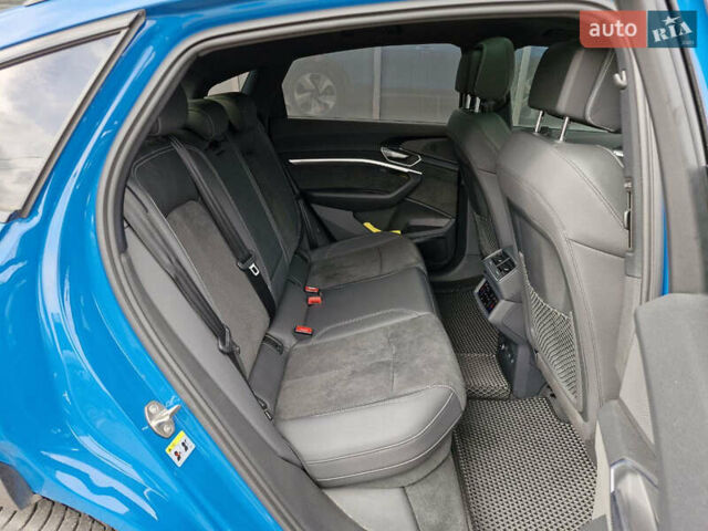 Синий Ауди E-Tron, объемом двигателя 0 л и пробегом 5 тыс. км за 58900 $, фото 11 на Automoto.ua