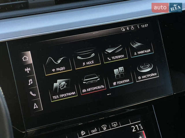 Синий Ауди E-Tron, объемом двигателя 0 л и пробегом 40 тыс. км за 36514 $, фото 106 на Automoto.ua