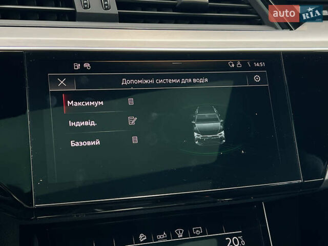 Синий Ауди E-Tron, объемом двигателя 0 л и пробегом 38 тыс. км за 39180 $, фото 84 на Automoto.ua