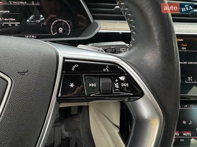 Синий Ауди E-Tron, объемом двигателя 0 л и пробегом 104 тыс. км за 33490 $, фото 21 на Automoto.ua