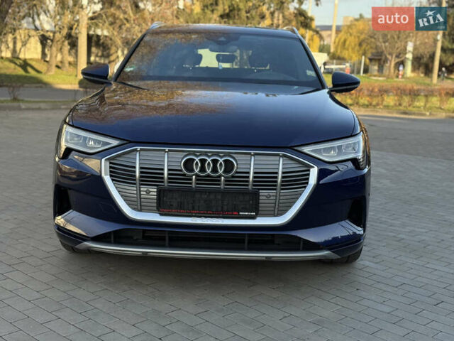 Синий Ауди E-Tron, объемом двигателя 0 л и пробегом 71 тыс. км за 28300 $, фото 11 на Automoto.ua