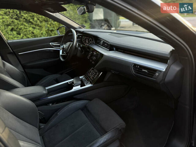 Синій Ауді E-Tron, об'ємом двигуна 0 л та пробігом 68 тис. км за 27800 $, фото 17 на Automoto.ua