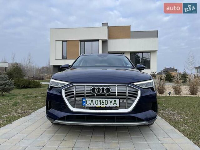 Синий Ауди E-Tron, объемом двигателя 0 л и пробегом 55 тыс. км за 37500 $, фото 5 на Automoto.ua