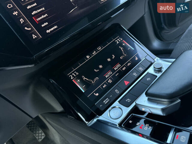 Синій Ауді E-Tron, об'ємом двигуна 0 л та пробігом 170 тис. км за 26499 $, фото 50 на Automoto.ua