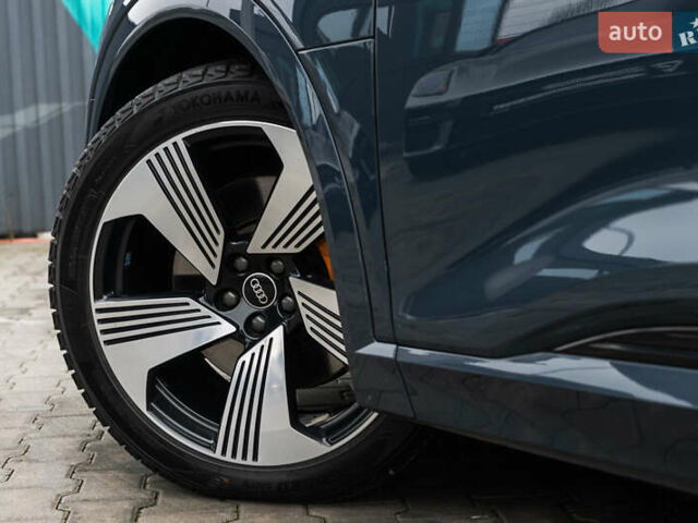 Синій Ауді E-Tron, об'ємом двигуна 0 л та пробігом 80 тис. км за 44500 $, фото 7 на Automoto.ua