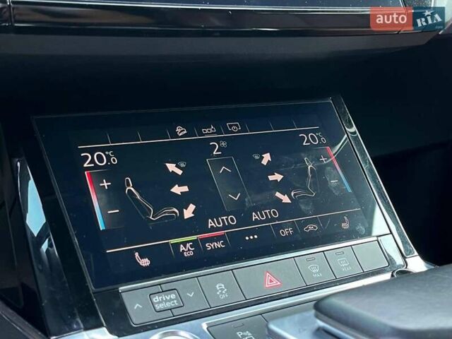 Синій Ауді E-Tron, об'ємом двигуна 0 л та пробігом 94 тис. км за 35790 $, фото 27 на Automoto.ua