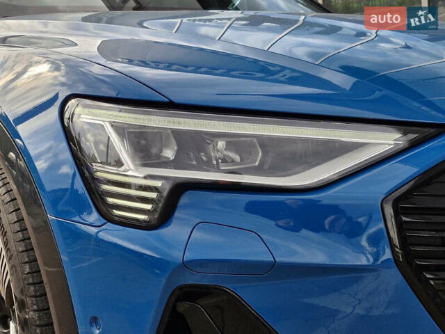 Синий Ауди E-Tron, объемом двигателя 0 л и пробегом 5 тыс. км за 58900 $, фото 33 на Automoto.ua