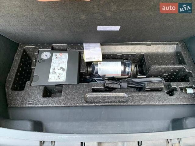 Синий Ауди E-Tron, объемом двигателя 0 л и пробегом 142 тыс. км за 26500 $, фото 26 на Automoto.ua