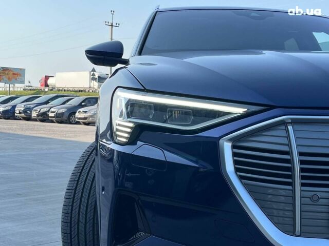 Синий Ауди E-Tron, объемом двигателя 0 л и пробегом 94 тыс. км за 35790 $, фото 2 на Automoto.ua