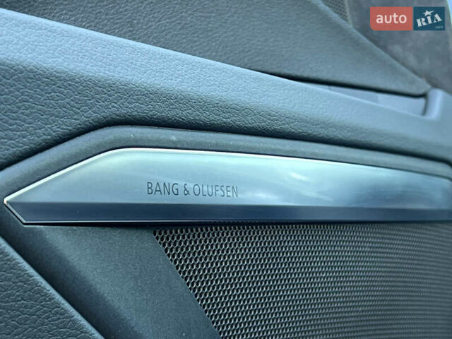 Синий Ауди E-Tron, объемом двигателя 0 л и пробегом 40 тыс. км за 36514 $, фото 75 на Automoto.ua