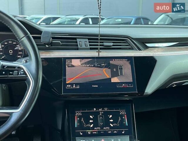 Синій Ауді E-Tron, об'ємом двигуна 0 л та пробігом 94 тис. км за 35790 $, фото 42 на Automoto.ua