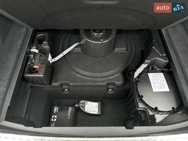 Синий Ауди E-Tron, объемом двигателя 0 л и пробегом 85 тыс. км за 38999 $, фото 11 на Automoto.ua