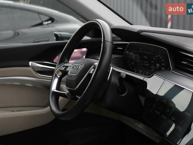 Синий Ауди E-Tron, объемом двигателя 0 л и пробегом 70 тыс. км за 34700 $, фото 22 на Automoto.ua