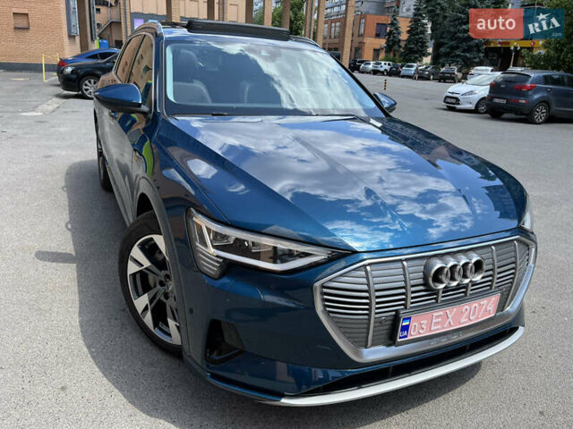 Синий Ауди E-Tron, объемом двигателя 0 л и пробегом 126 тыс. км за 25900 $, фото 122 на Automoto.ua