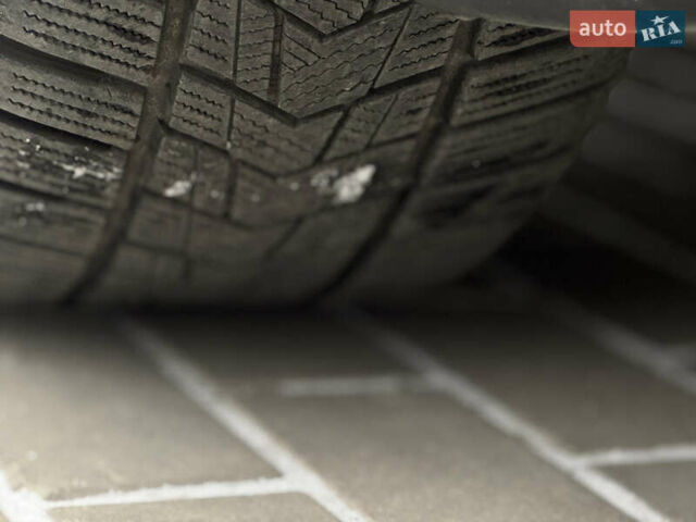 Синий Ауди E-Tron, объемом двигателя 0 л и пробегом 71 тыс. км за 28300 $, фото 35 на Automoto.ua