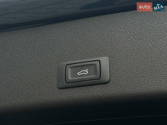 Синій Ауді E-Tron, об'ємом двигуна 0 л та пробігом 140 тис. км за 20900 $, фото 28 на Automoto.ua