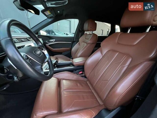 Синій Ауді E-Tron, об'ємом двигуна 0 л та пробігом 94 тис. км за 35790 $, фото 18 на Automoto.ua