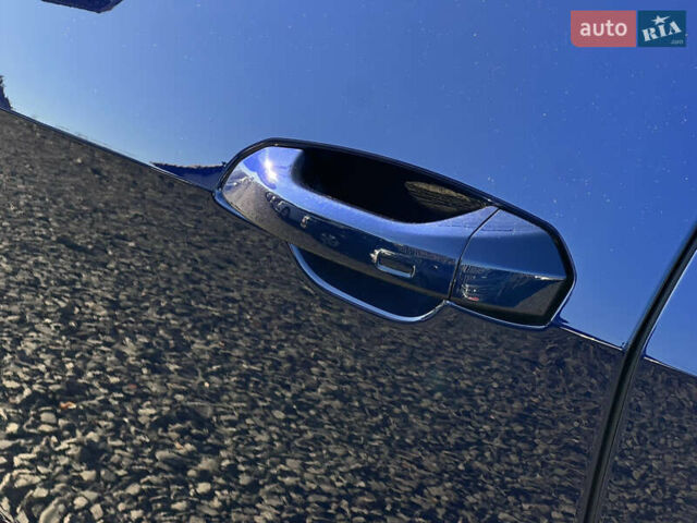 Синий Ауди E-Tron, объемом двигателя 0 л и пробегом 40 тыс. км за 36514 $, фото 19 на Automoto.ua