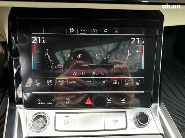 Синий Ауди E-Tron, объемом двигателя 0 л и пробегом 104 тыс. км за 33490 $, фото 27 на Automoto.ua