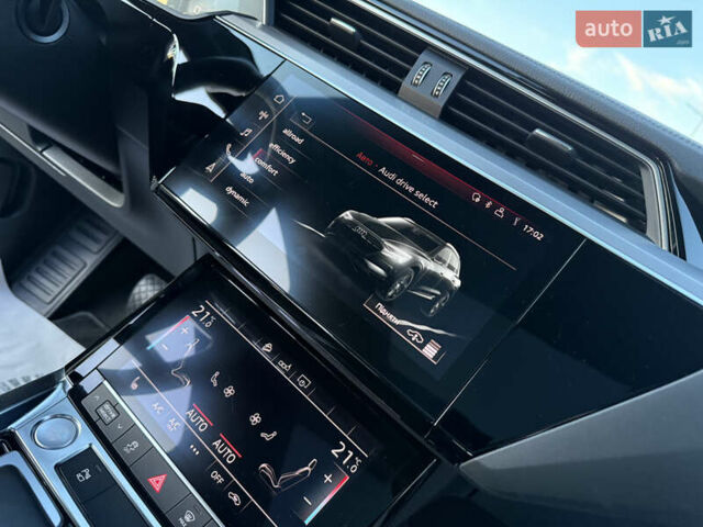 Синій Ауді E-Tron, об'ємом двигуна 0 л та пробігом 170 тис. км за 26499 $, фото 67 на Automoto.ua
