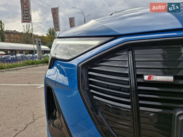 Синий Ауди E-Tron, объемом двигателя 0 л и пробегом 5 тыс. км за 58900 $, фото 27 на Automoto.ua