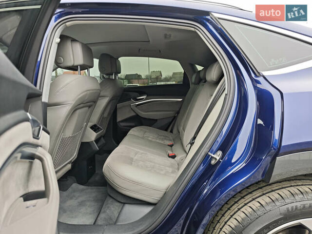 Синий Ауди E-Tron, объемом двигателя 0 л и пробегом 95 тыс. км за 34999 $, фото 66 на Automoto.ua