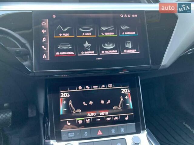 Синий Ауди E-Tron, объемом двигателя 0 л и пробегом 142 тыс. км за 26500 $, фото 70 на Automoto.ua