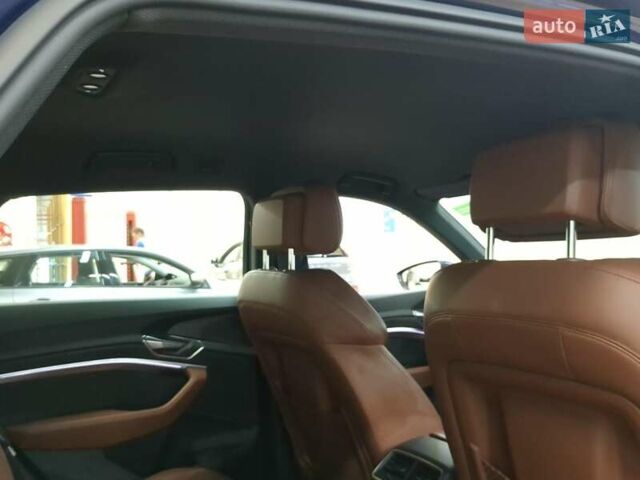 Синий Ауди E-Tron, объемом двигателя 0 л и пробегом 75 тыс. км за 45652 $, фото 6 на Automoto.ua